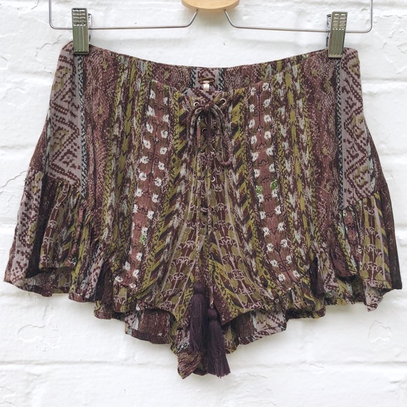 Free People Pants - Free People Bohemian Floral Flutter Short Skorts